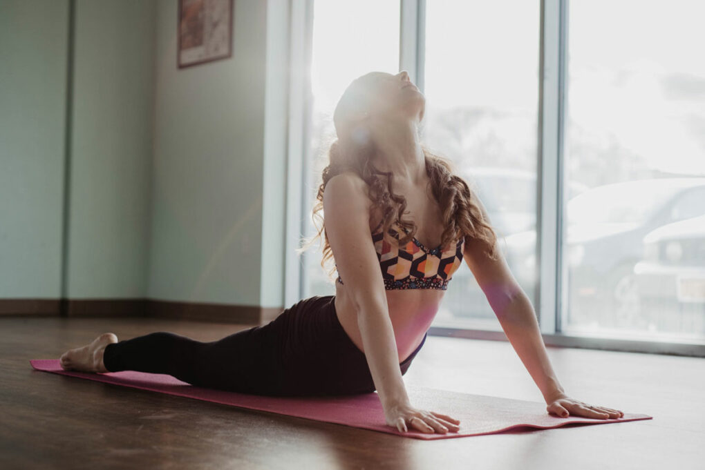 Rücken Yoga mit Rückbeugen