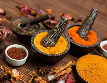 Ayurveda Küche mit ayurvedischen Gewürzen