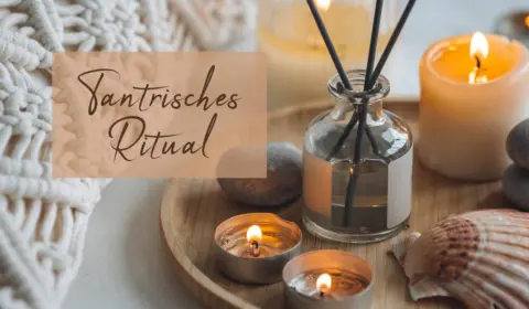 verschiedene Aromaöle und Kerzen für ein tantrisches Ritual